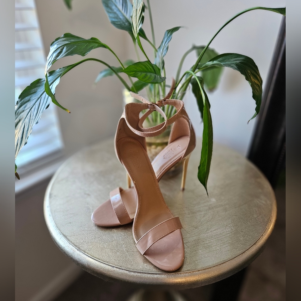 Preloved Charlotte Russe heel sandal